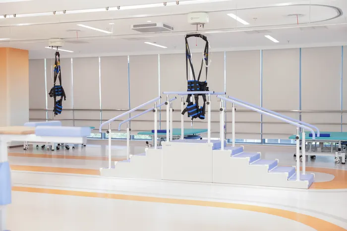 Overhead Track Lift & Training System